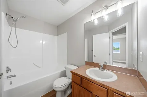 1744 113th Street S Tacoma WA 98444