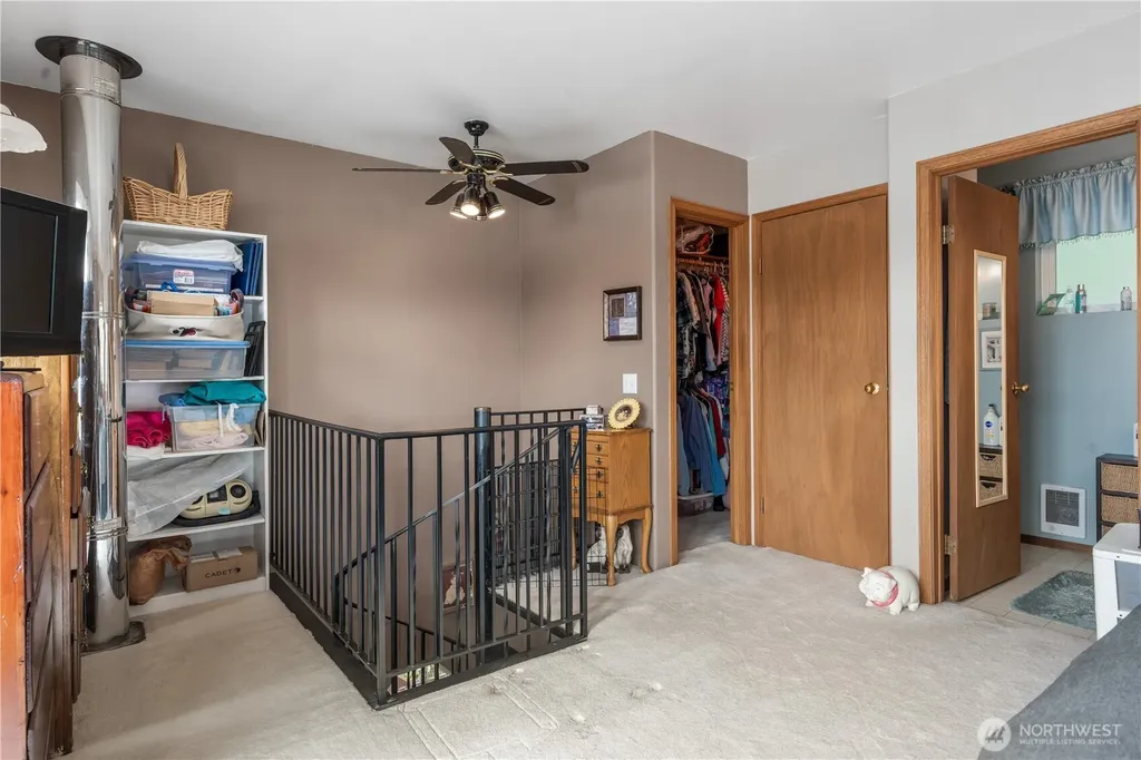 621 E Herron Boulevard NW Lakebay WA 98349