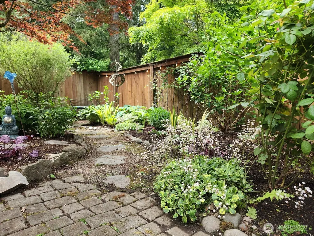 3444 Deer Pointe Court N Bellingham WA 98226