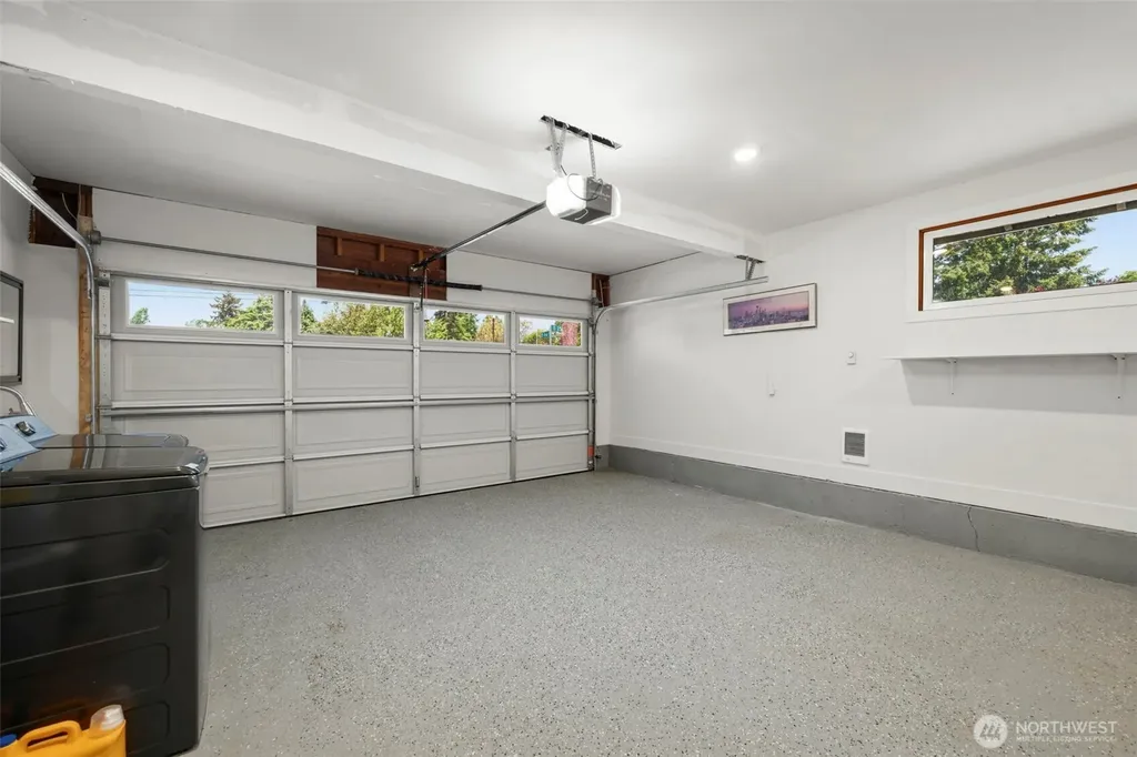 2331 S 251st Street Kent WA 98032