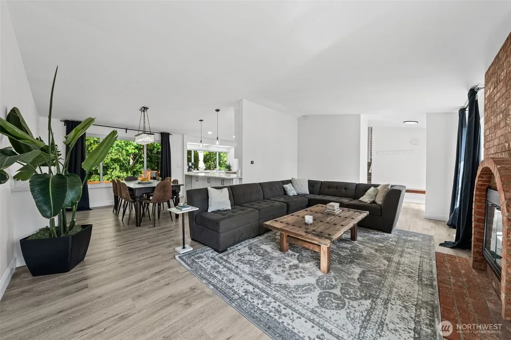15932 SE 166th Place Renton WA 98058