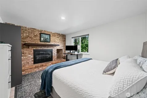 15932 SE 166th Place Renton WA 98058
