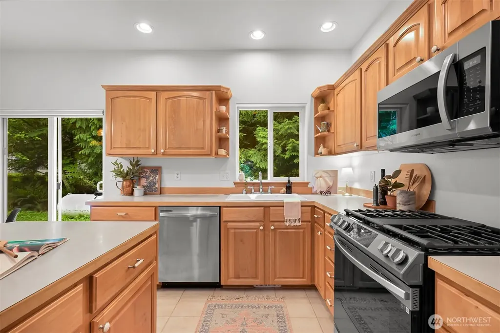 14 Rocky Ridge Drive Bellingham WA 98229