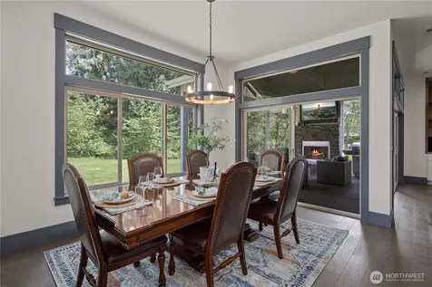 21002 SE 216th Way Maple Valley WA 98038