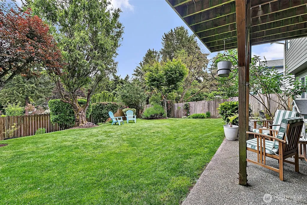 37008 20th Avenue S Federal Way WA 98003