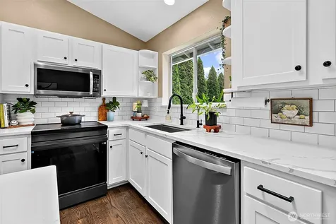 37008 20th Avenue S Federal Way WA 98003