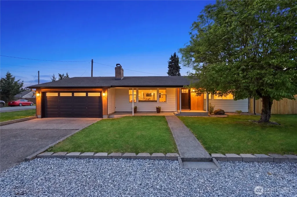707 11th Avenue Milton WA 98354
