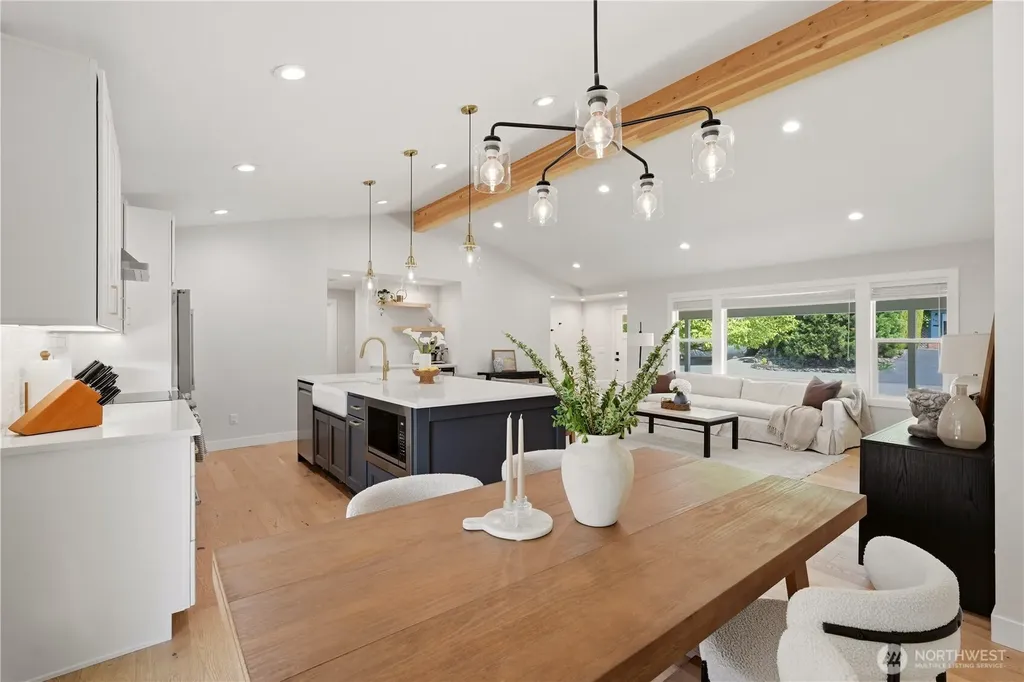 707 11th Avenue Milton WA 98354