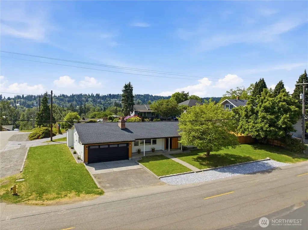 707 11th Avenue Milton WA 98354