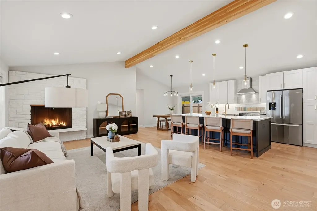 707 11th Avenue Milton WA 98354