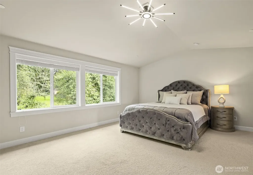 29 242nd Street SE Bothell WA 98021