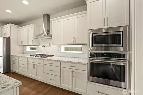 29 242nd Street SE Bothell WA 98021