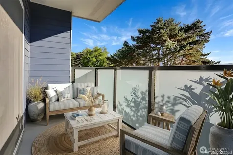 3711 26th Place W Seattle WA 98199