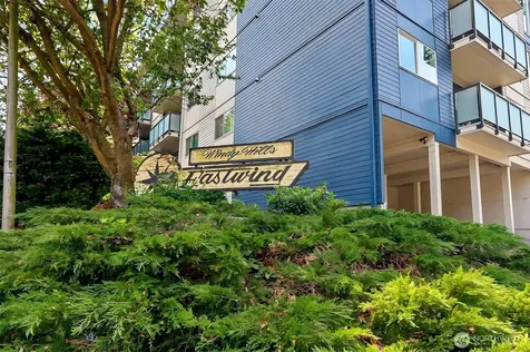 3711 26th Place W Seattle WA 98199