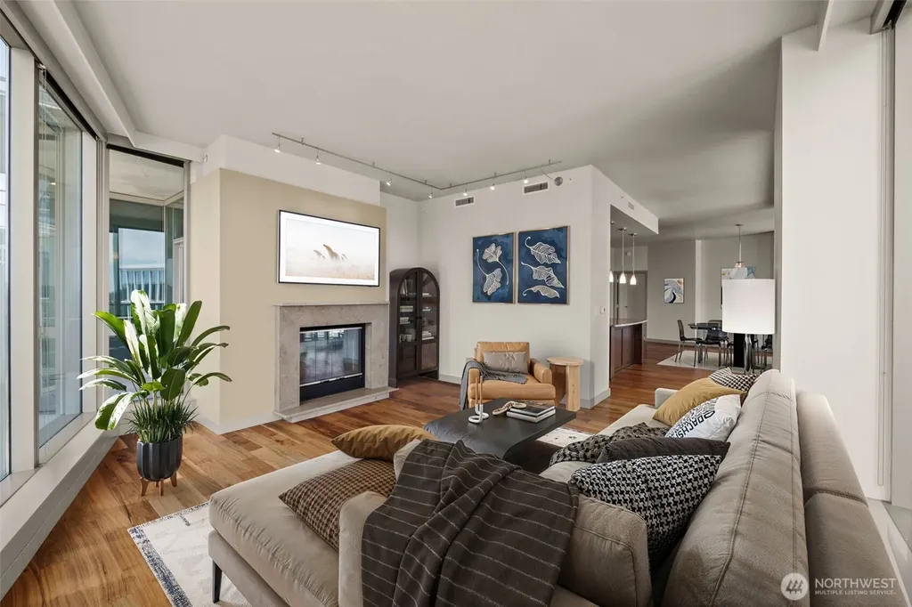 10610 NE 9th Place Bellevue WA 98004