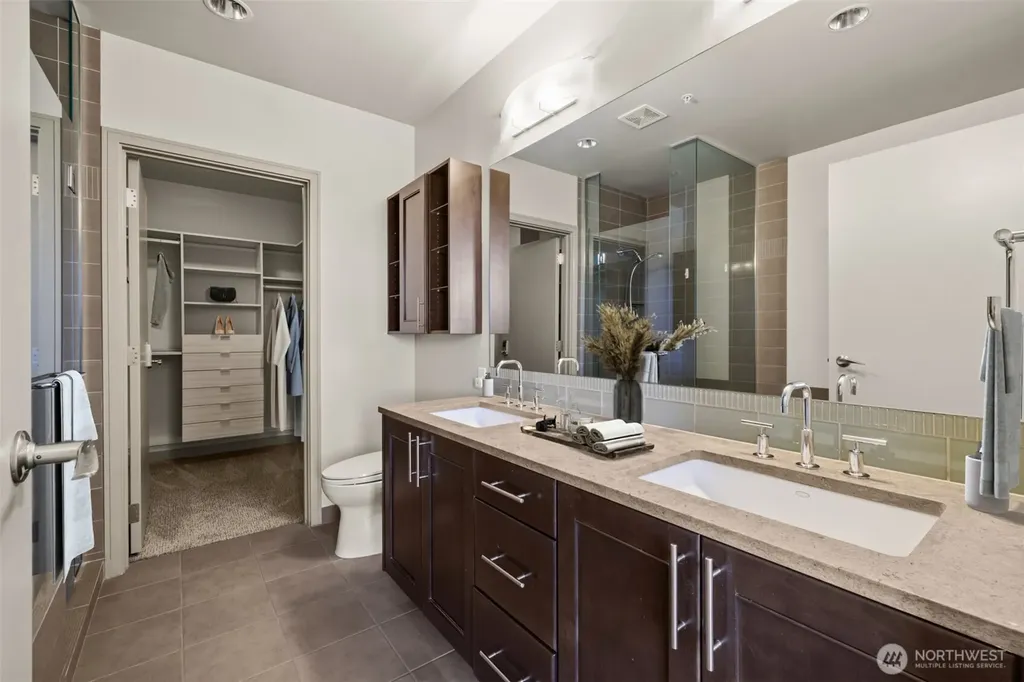 10610 NE 9th Place Bellevue WA 98004
