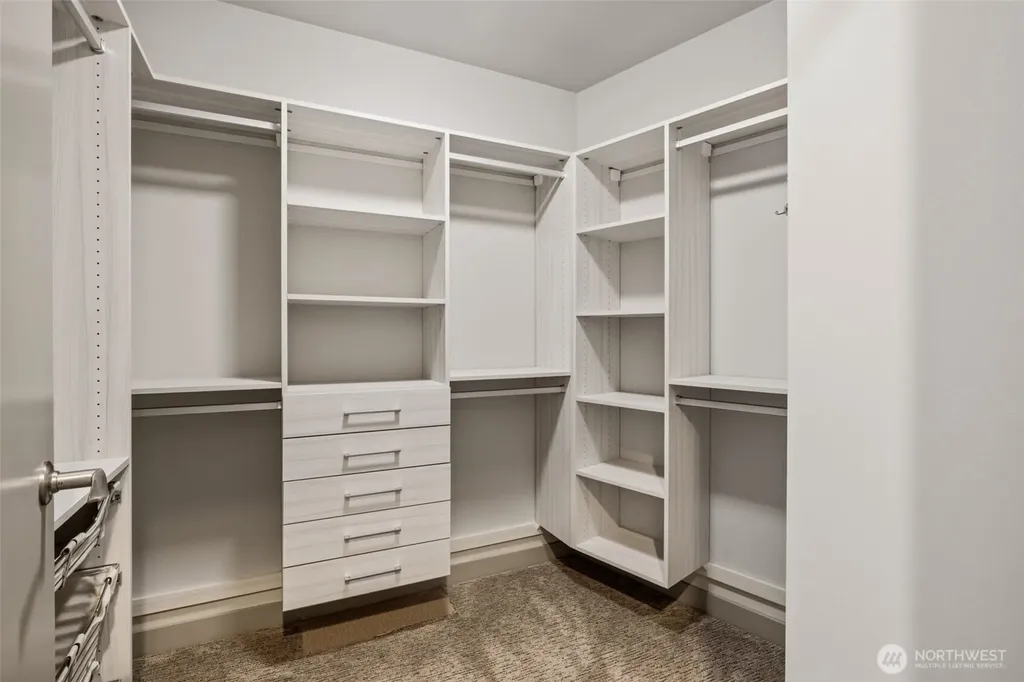 10610 NE 9th Place Bellevue WA 98004