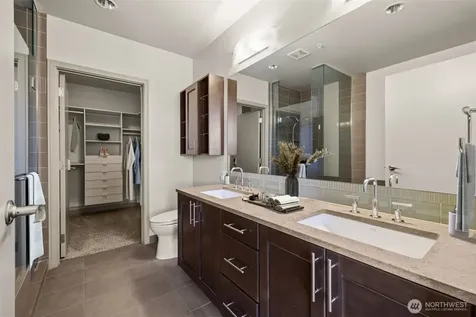 10610 NE 9th Place Bellevue WA 98004
