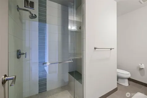 10610 NE 9th Place Bellevue WA 98004