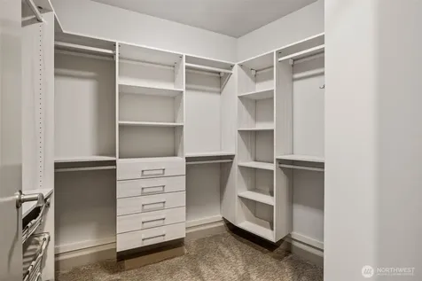 10610 NE 9th Place Bellevue WA 98004