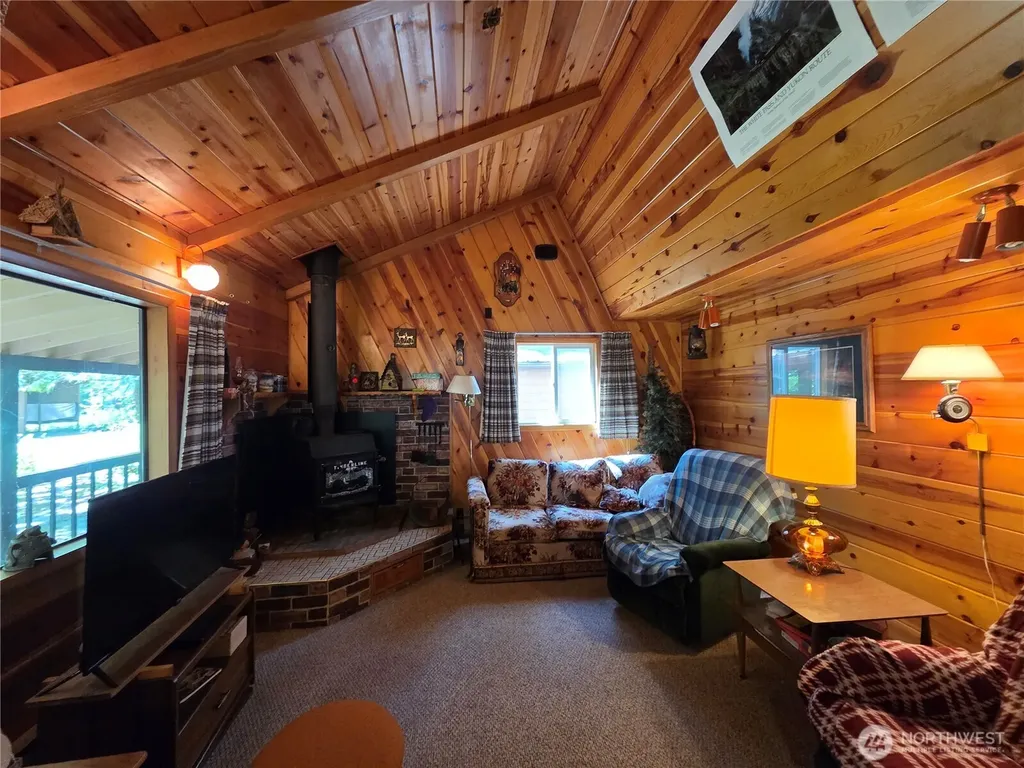 119 Shady Lane Packwood WA 98361