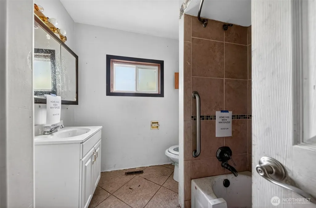 611 S Farr Road Spokane WA 99206