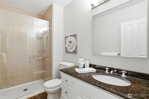 24923 NE 3rd Place Sammamish WA 98074