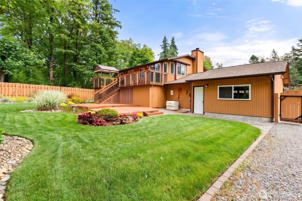 32007 226th Avenue SE Kent WA 98042