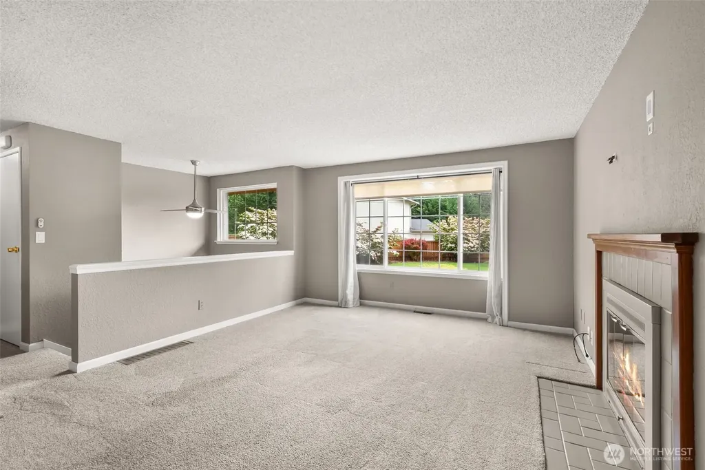 32007 226th Avenue SE Kent WA 98042
