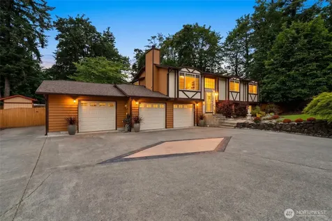 32007 226th Avenue SE Kent WA 98042