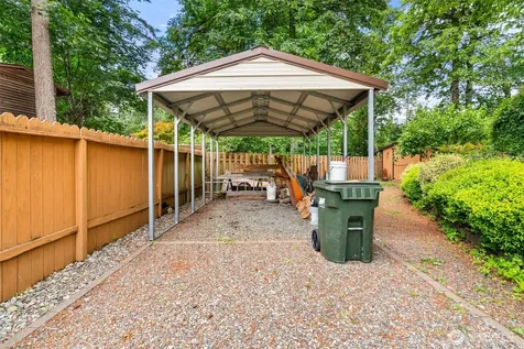 32007 226th Avenue SE Kent WA 98042