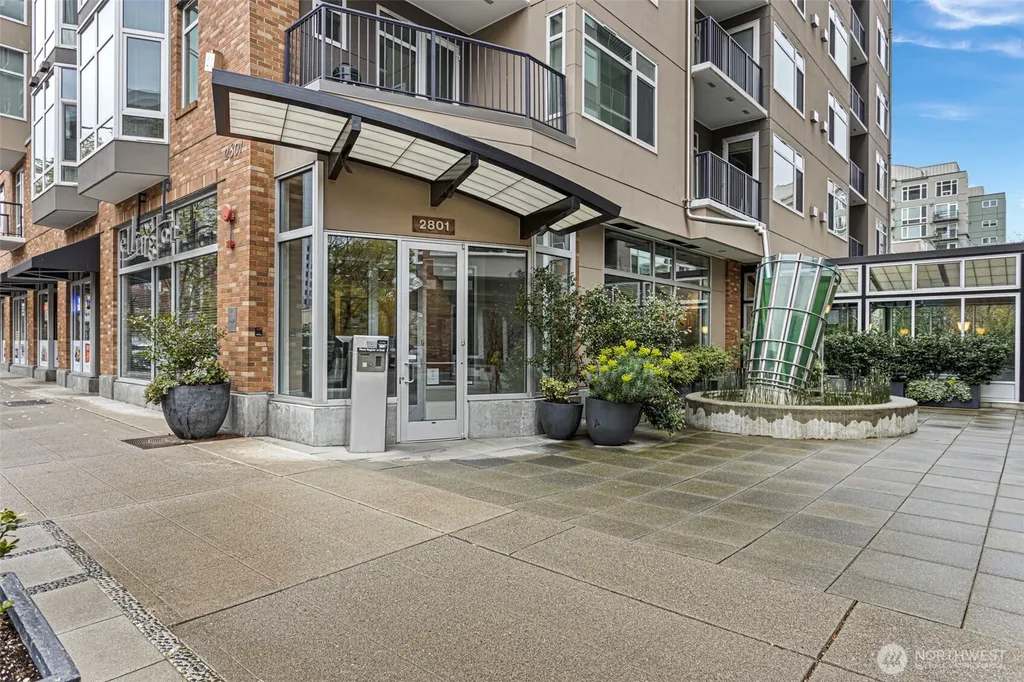 2801 1st Avenue Seattle WA 98121
