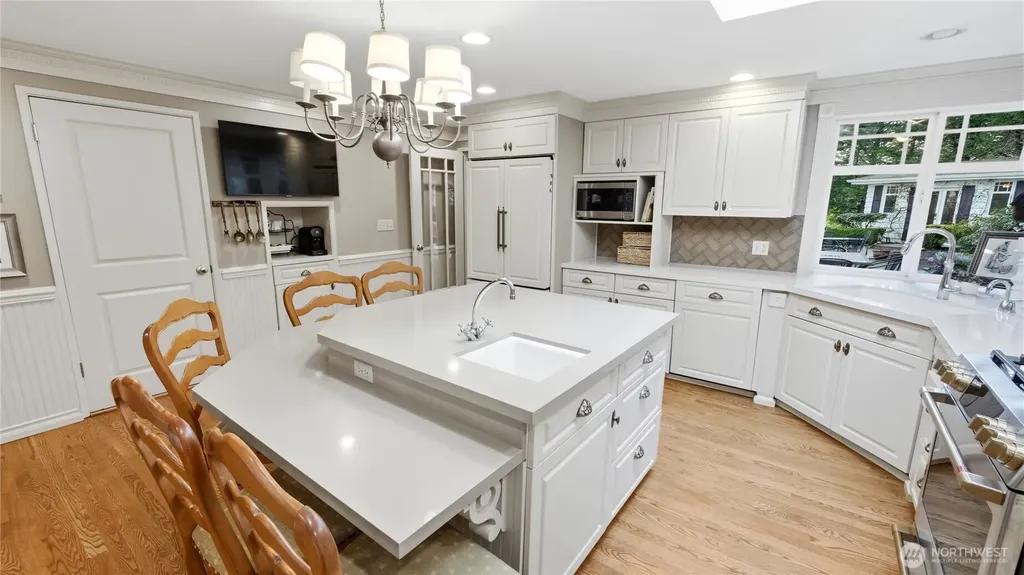 10506 Robin Hood Drive Edmonds WA 98020