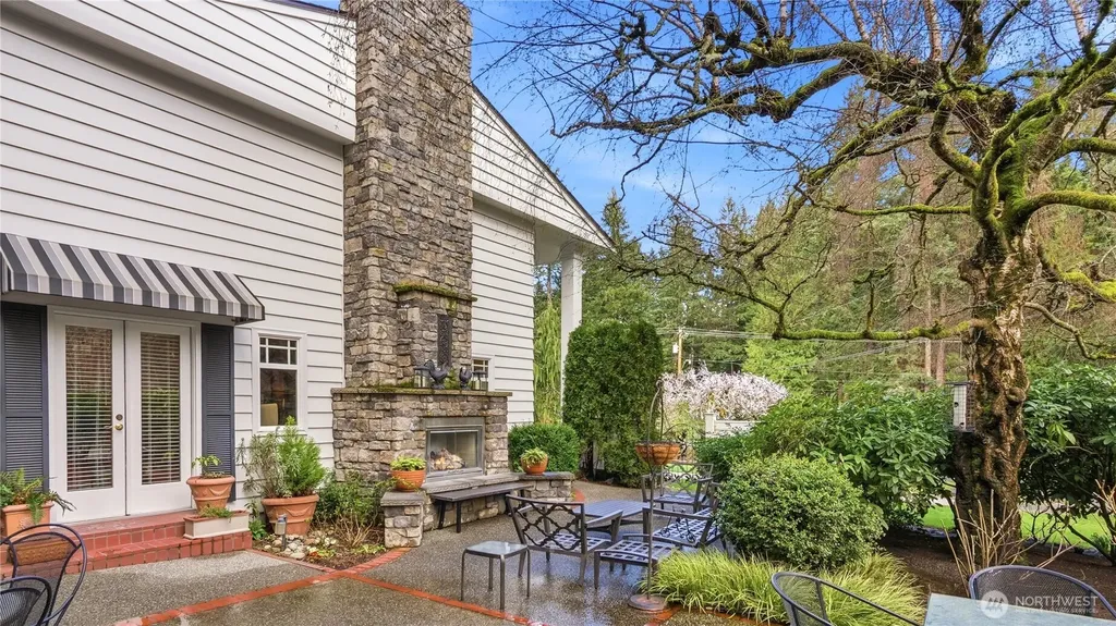 10506 Robin Hood Drive Edmonds WA 98020