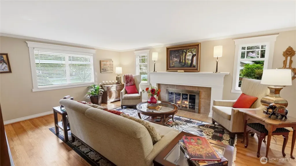 10506 Robin Hood Drive Edmonds WA 98020