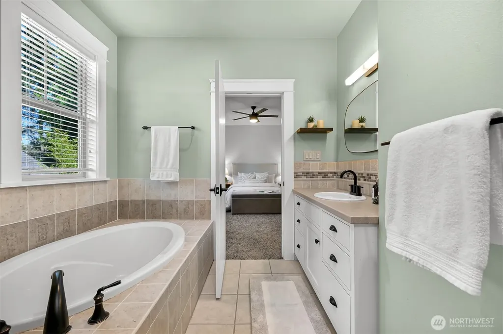 1226 Geneva Hills Road Bellingham WA 98229