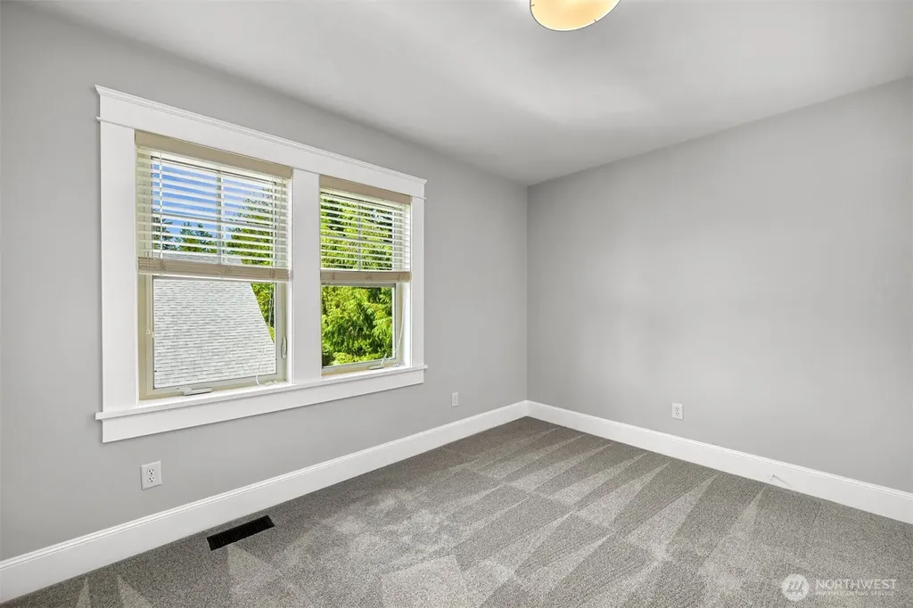 1226 Geneva Hills Road Bellingham WA 98229
