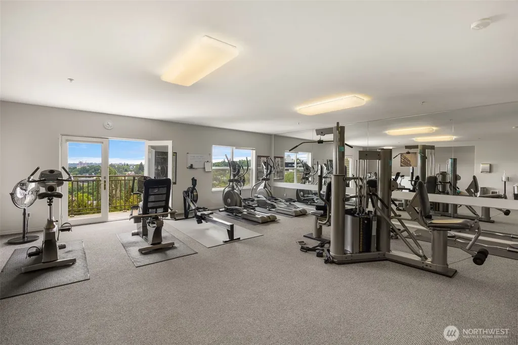 3221 SW Avalon Way Seattle WA 98126