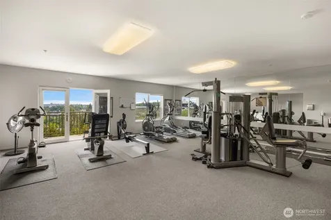 3221 SW Avalon Way Seattle WA 98126