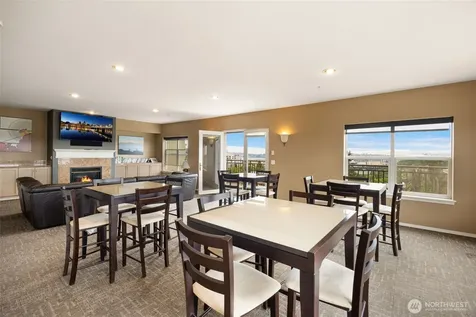 3221 SW Avalon Way Seattle WA 98126