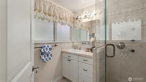 2618 168th Place NE Bellevue WA 98008