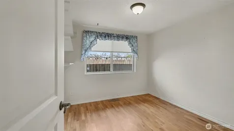 2618 168th Place NE Bellevue WA 98008