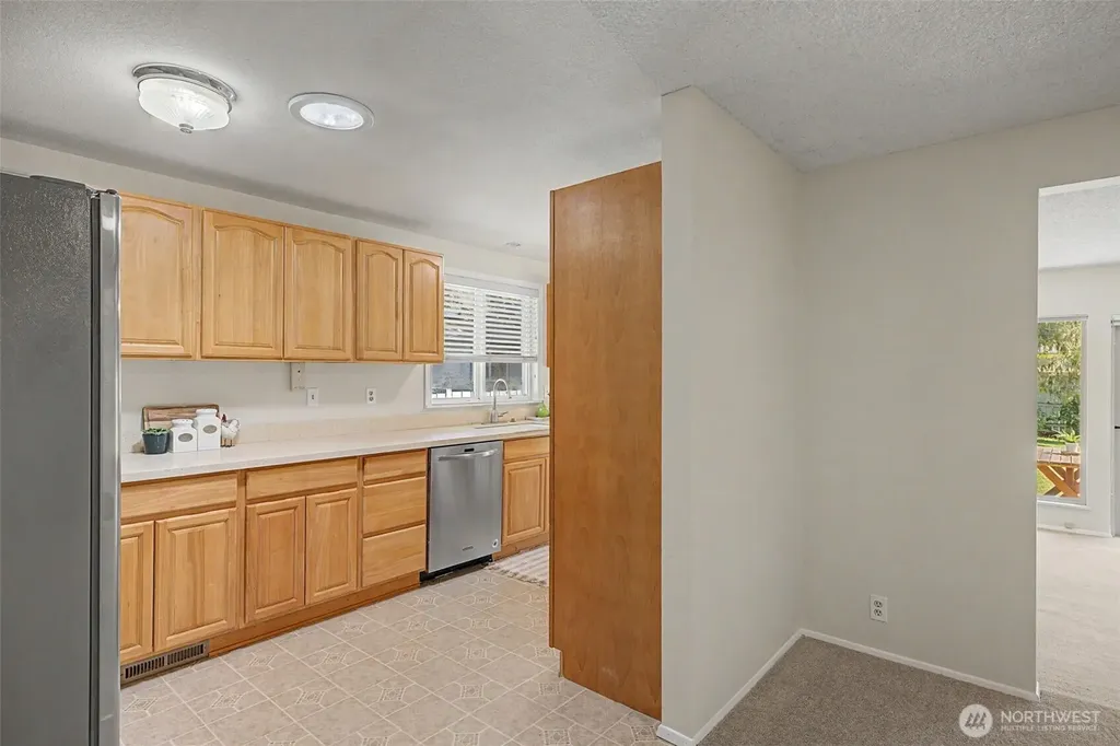 19922 Dayton Avenue N Shoreline WA 98133