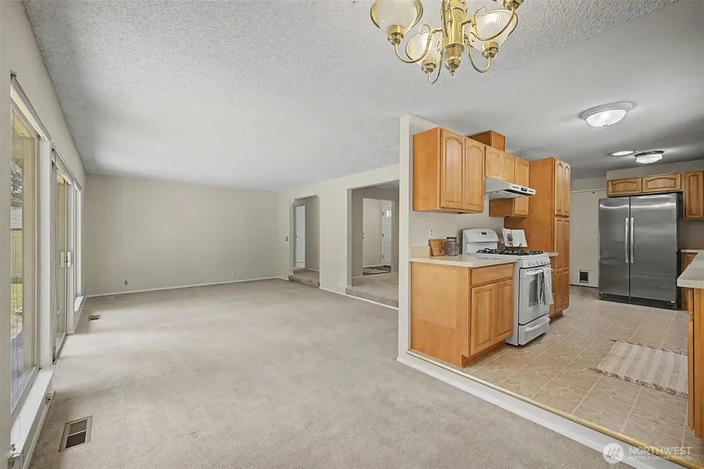 19922 Dayton Avenue N Shoreline WA 98133