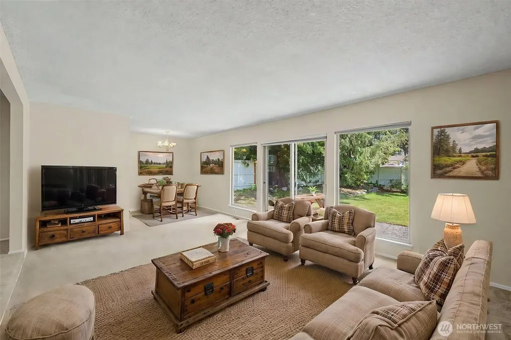 19922 Dayton Avenue N Shoreline WA 98133