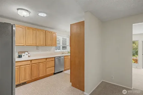 19922 Dayton Avenue N Shoreline WA 98133