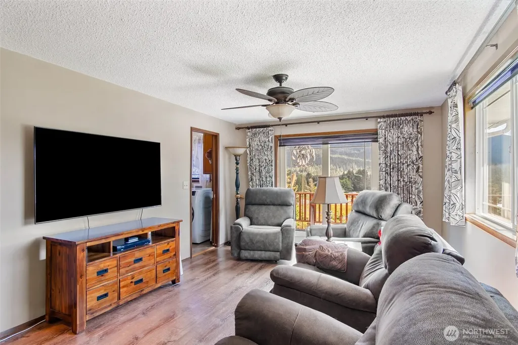 112 Alta Lane Packwood WA 98361