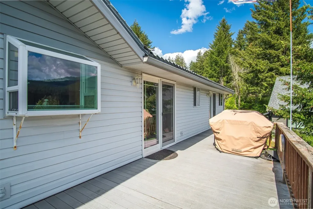 112 Alta Lane Packwood WA 98361