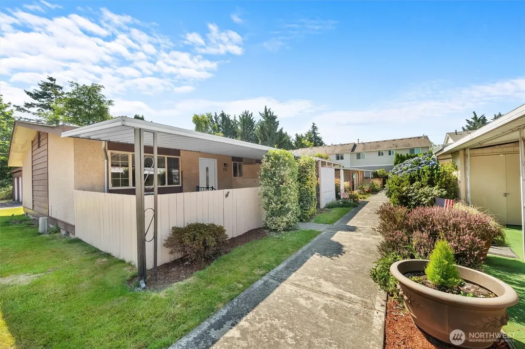 750 Marion Lane SE Puyallup WA 98372