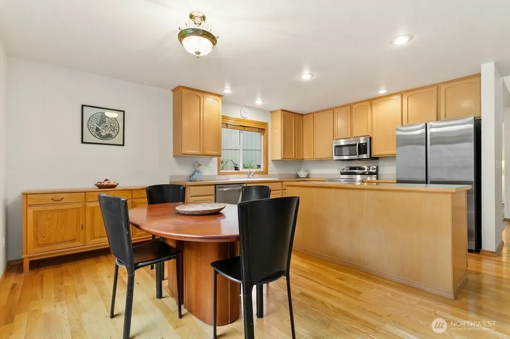 1811 53rd Loop SE Olympia WA 98501